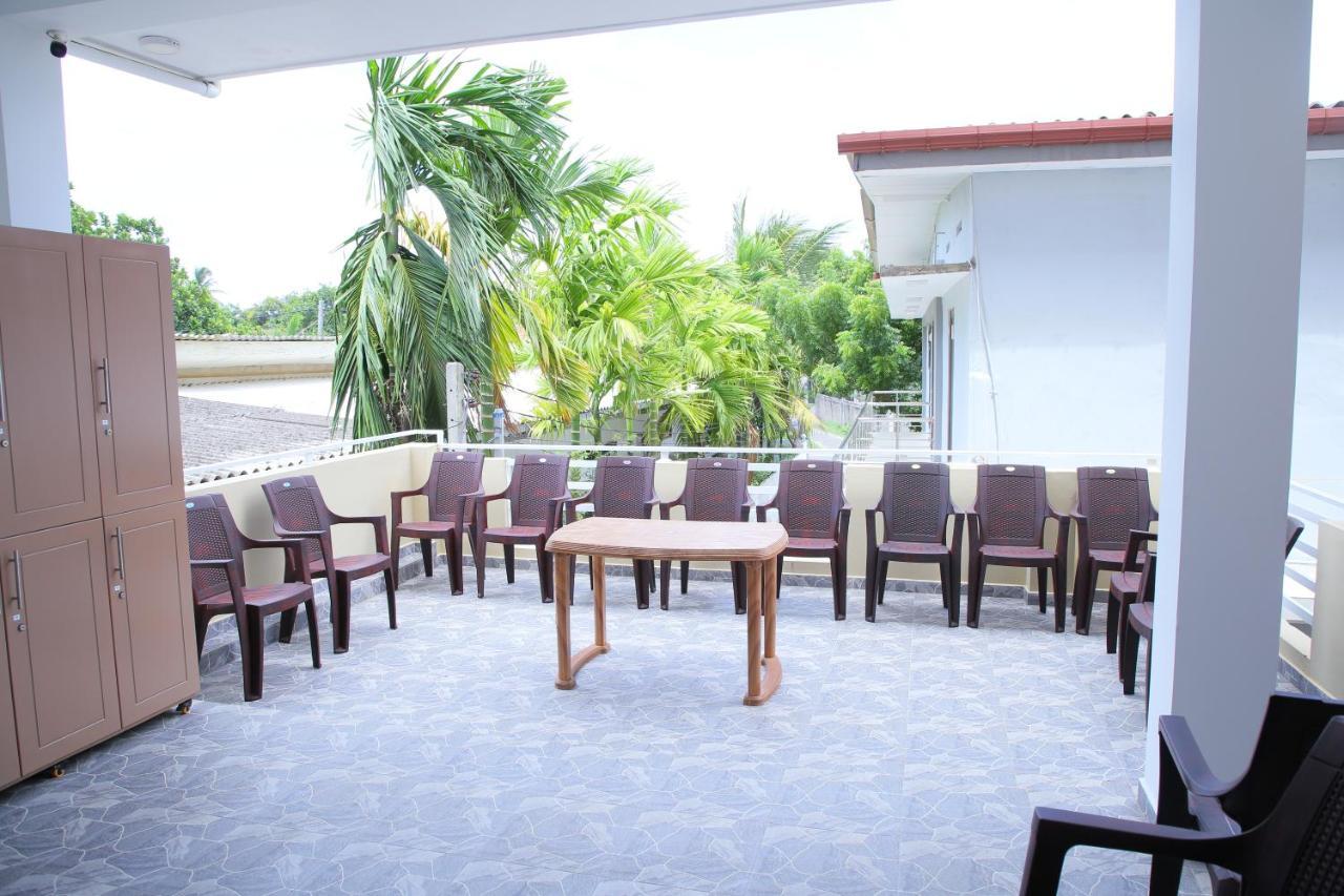 Hotel Cedar Jaffna Exterior photo
