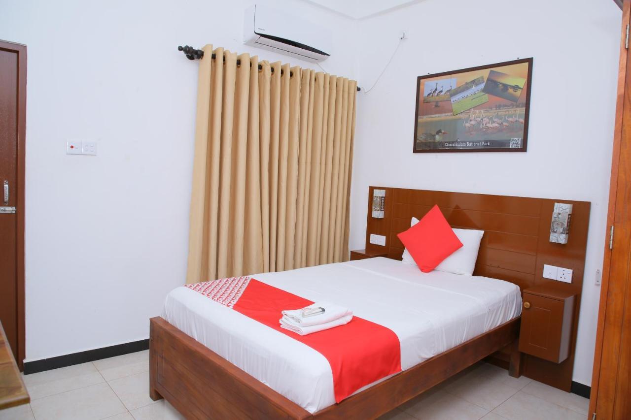 Hotel Cedar Jaffna Exterior photo
