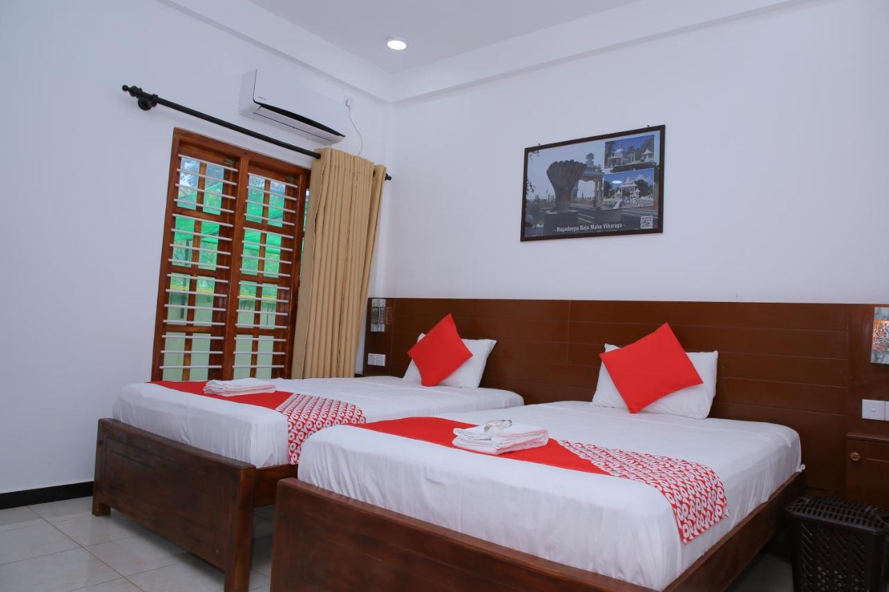 Hotel Cedar Jaffna Exterior photo