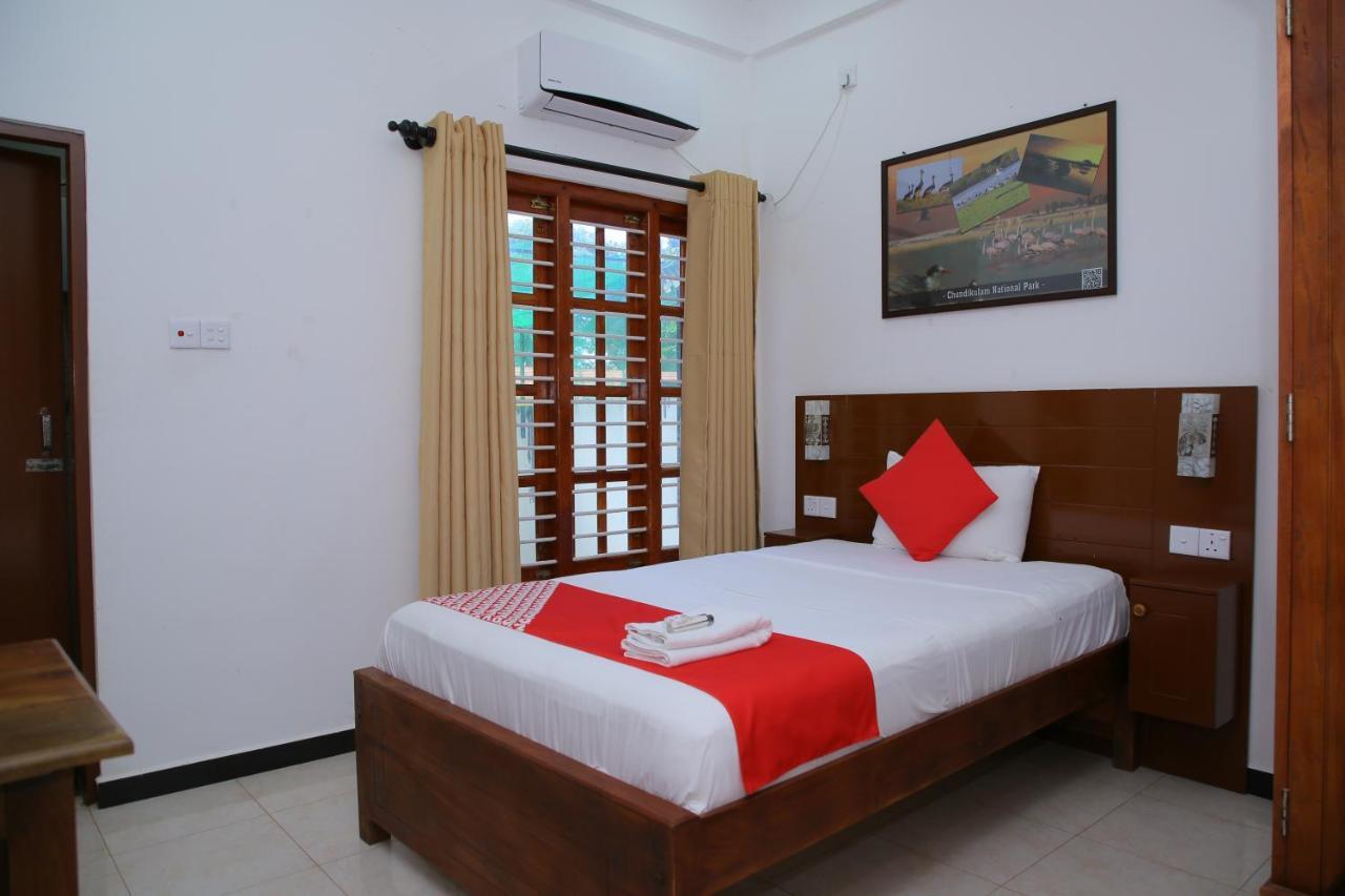 Hotel Cedar Jaffna Exterior photo