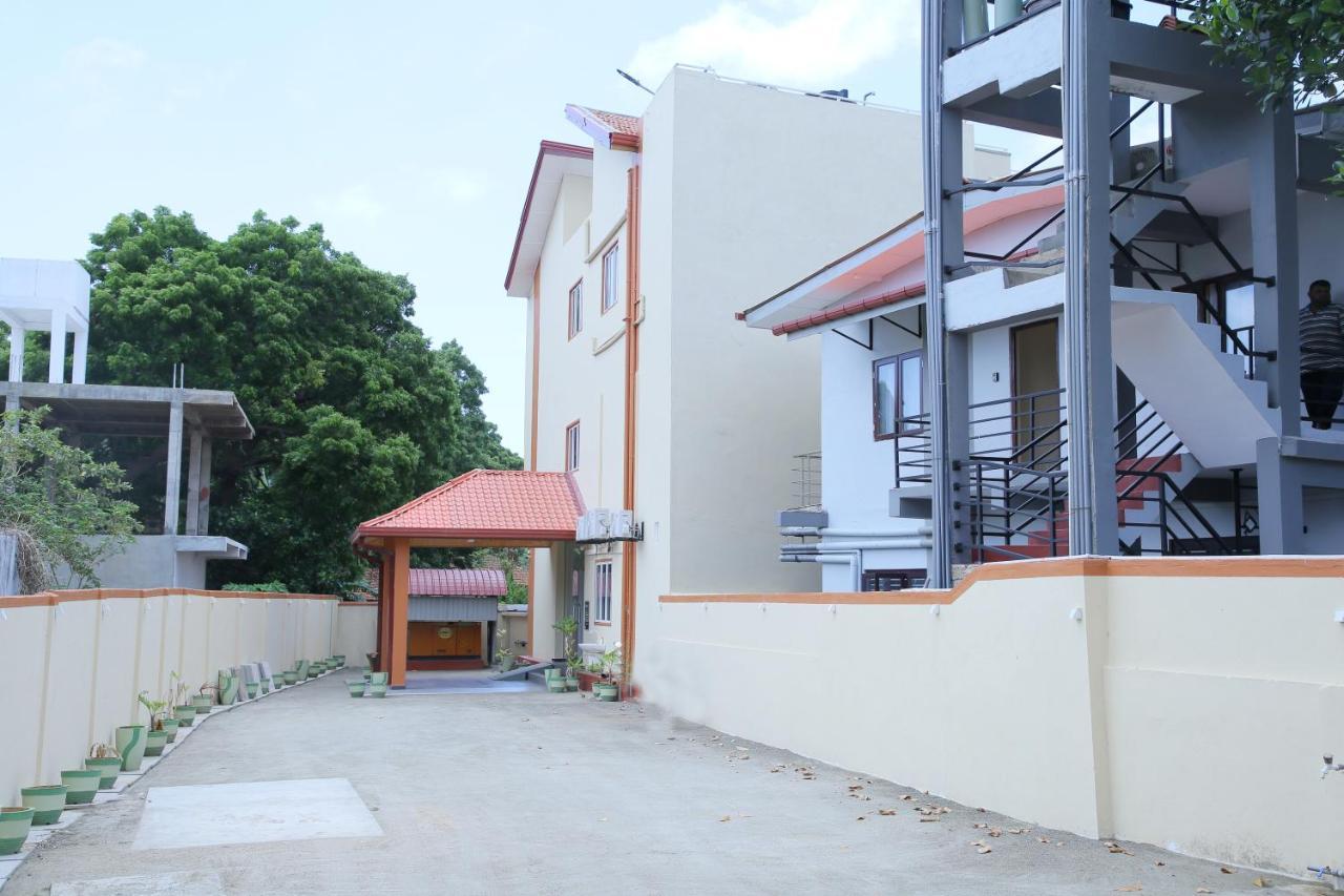 Hotel Cedar Jaffna Exterior photo