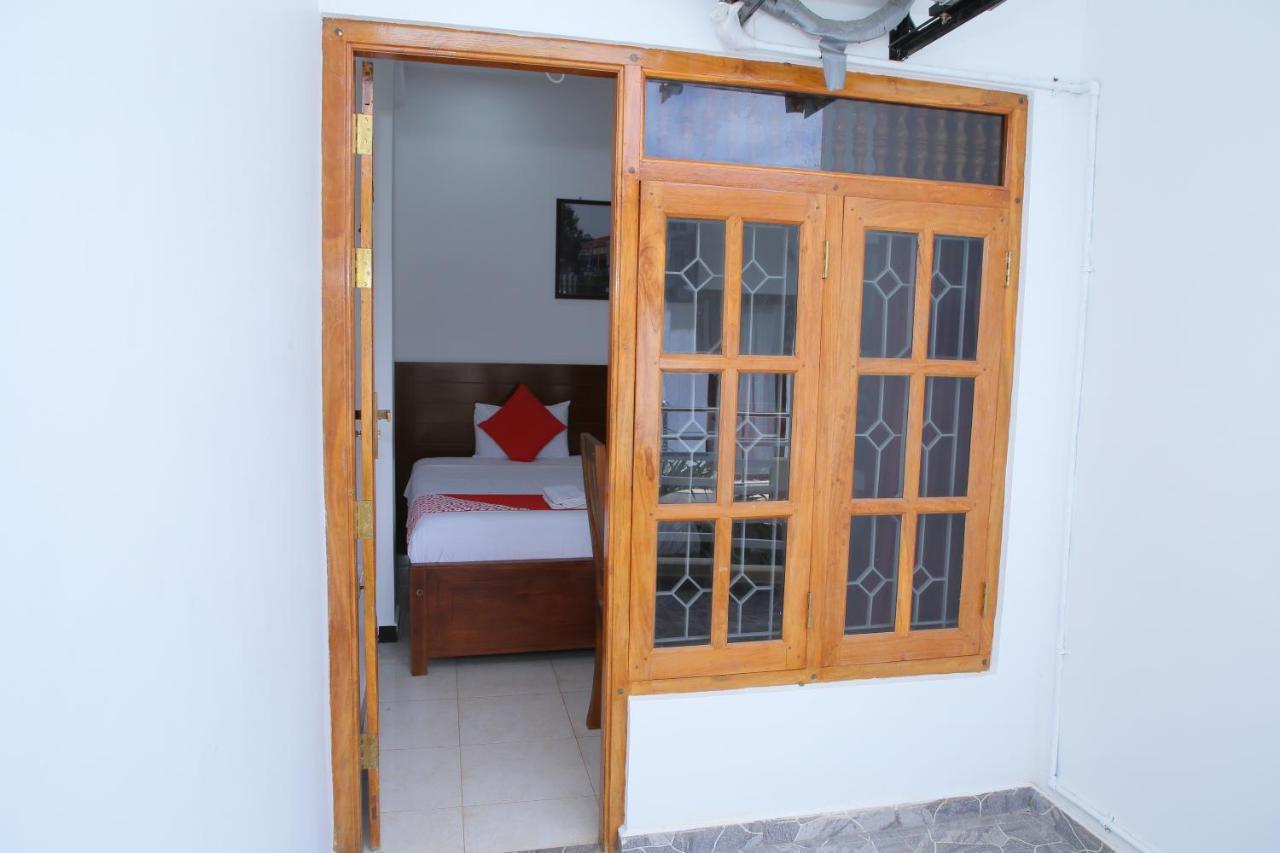 Hotel Cedar Jaffna Exterior photo