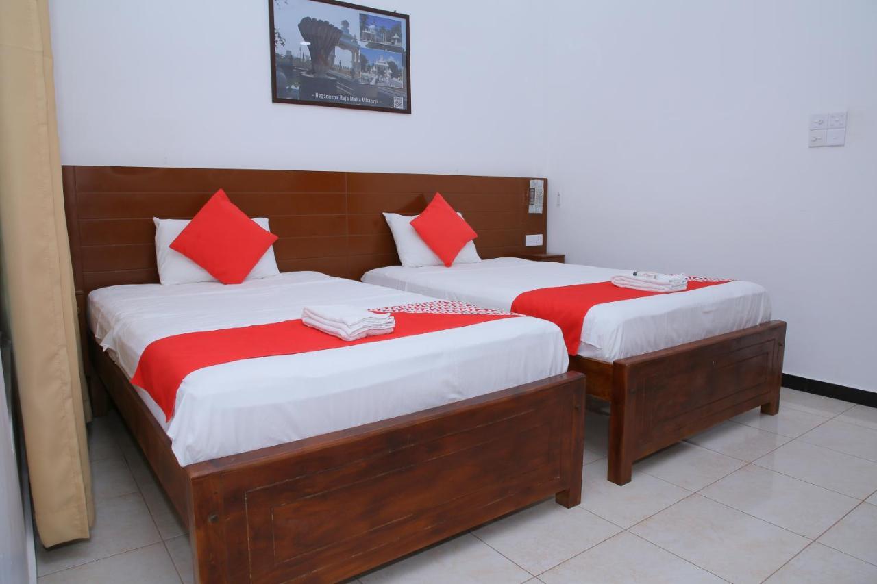 Hotel Cedar Jaffna Exterior photo